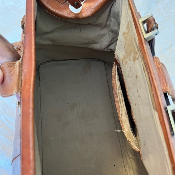 Vintage Doctor’s Bag [overnight bag] - Picture 3 of 6